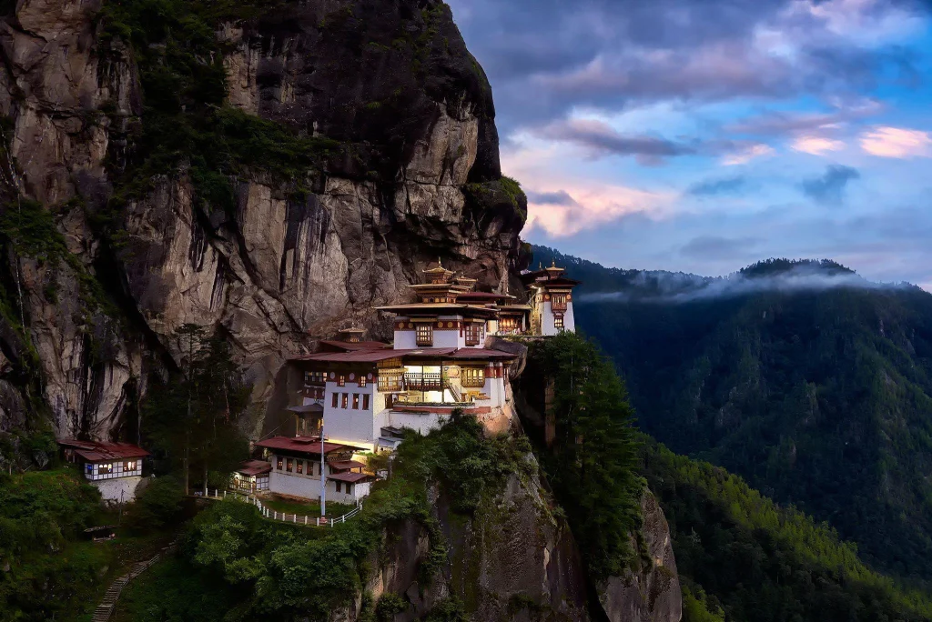 Classical Bhutan Tour – 11 Days – photo 7